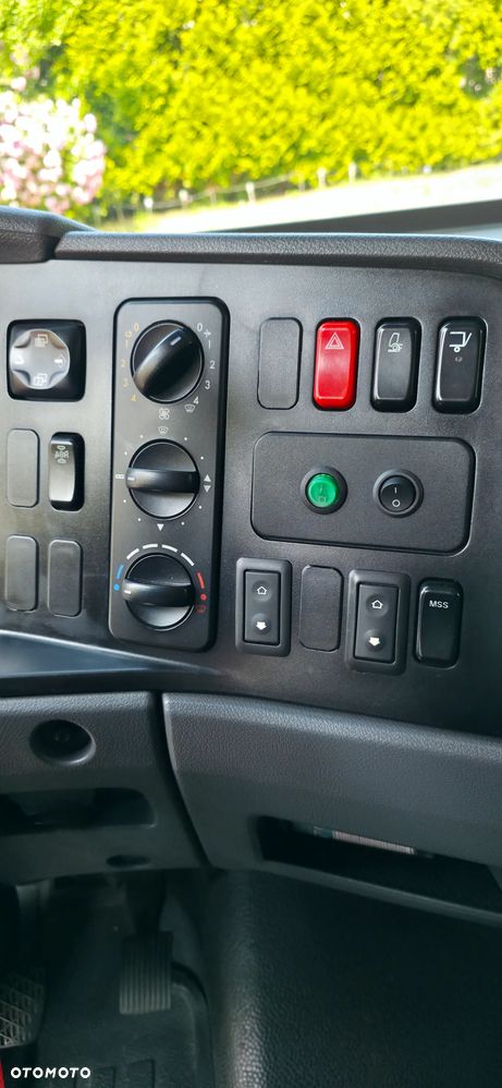 Mercedes-Benz Atego - 17