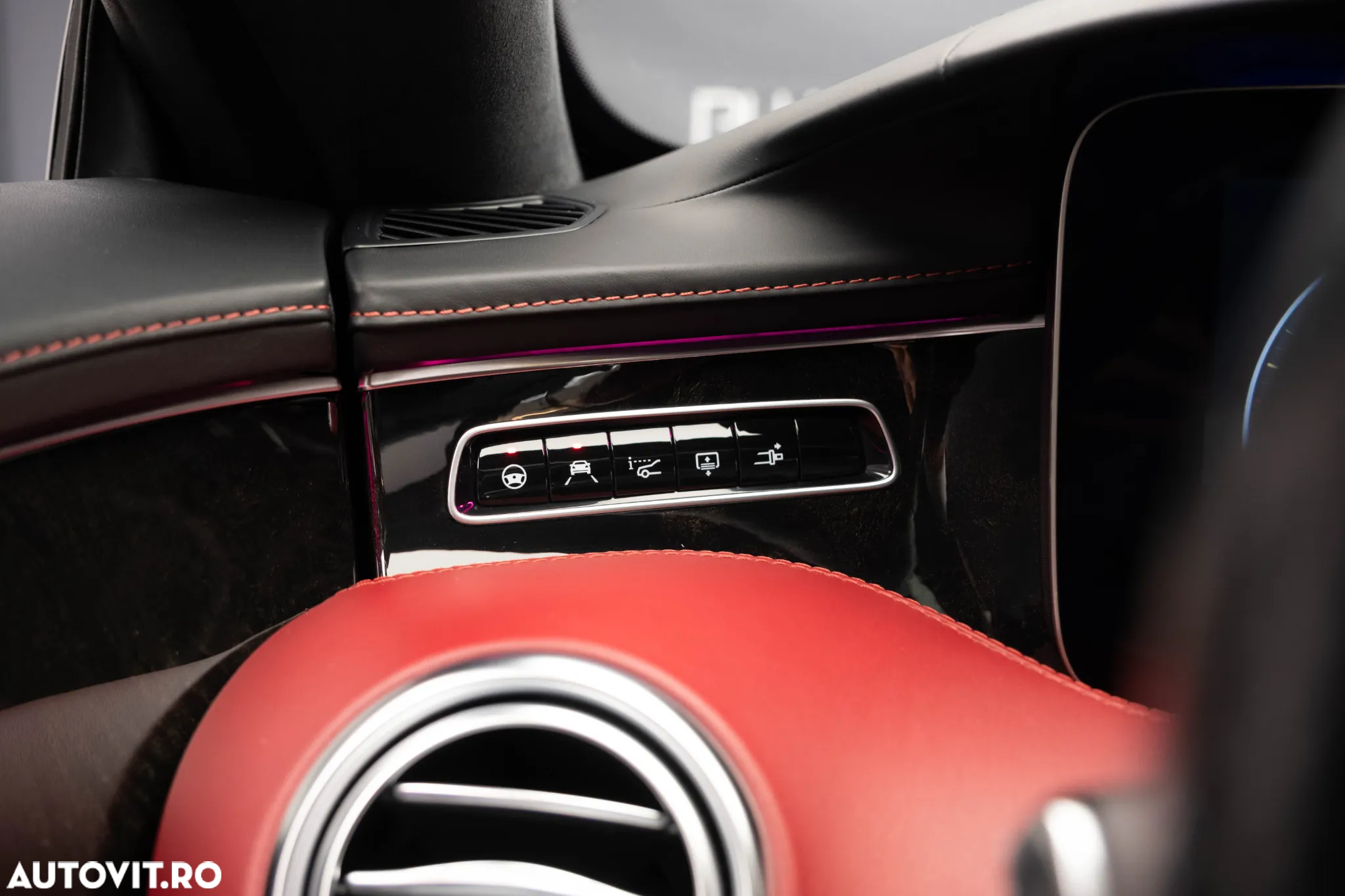Mercedes-Benz S 560 Coupe 4Matic 9G-TRONIC - 30