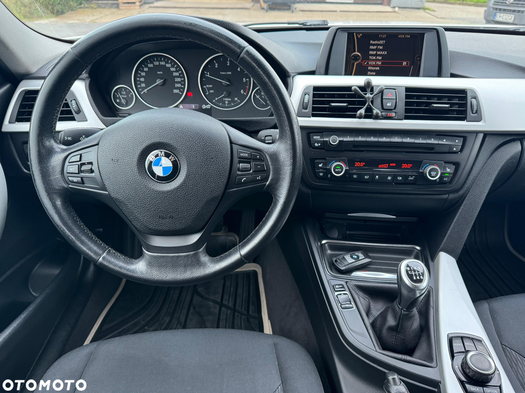 BMW Seria 3 316d - 16