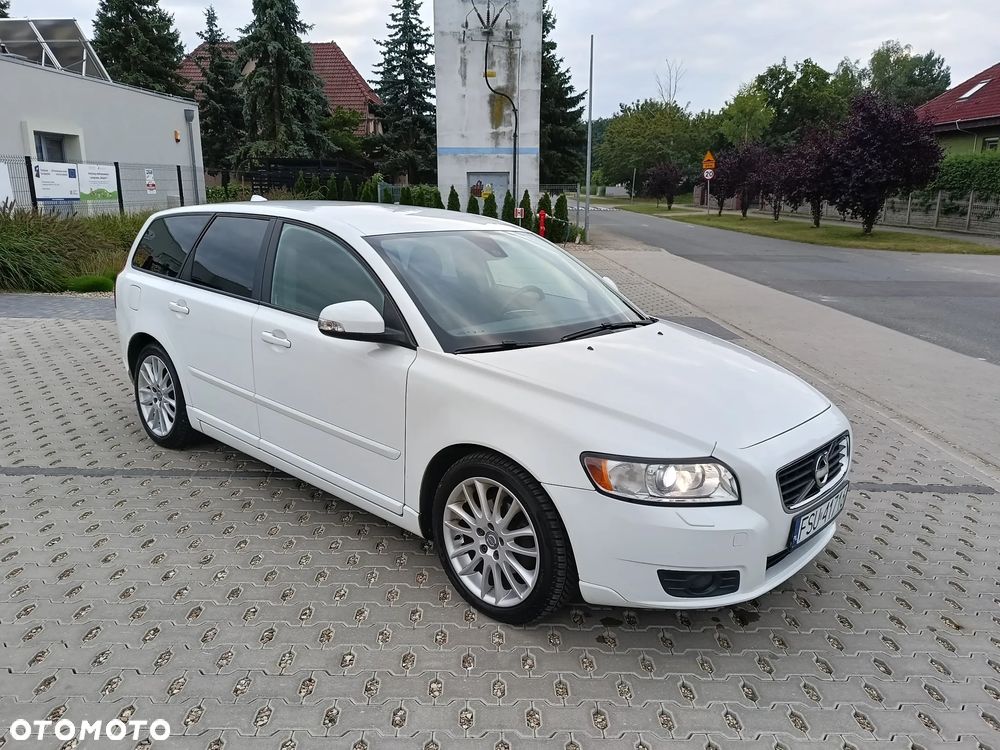 Volvo V50 D2 R-Design - 18