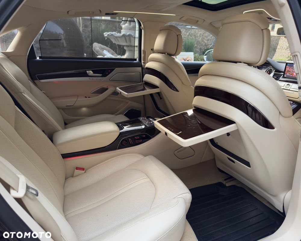 Audi A8 6.3 W12 FSI L Quattro - 32