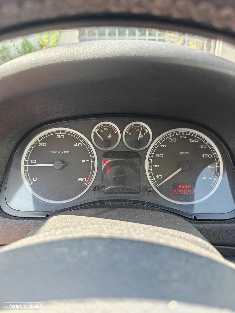 Peugeot 307 2.0 HDi 110 XS Premium - 9