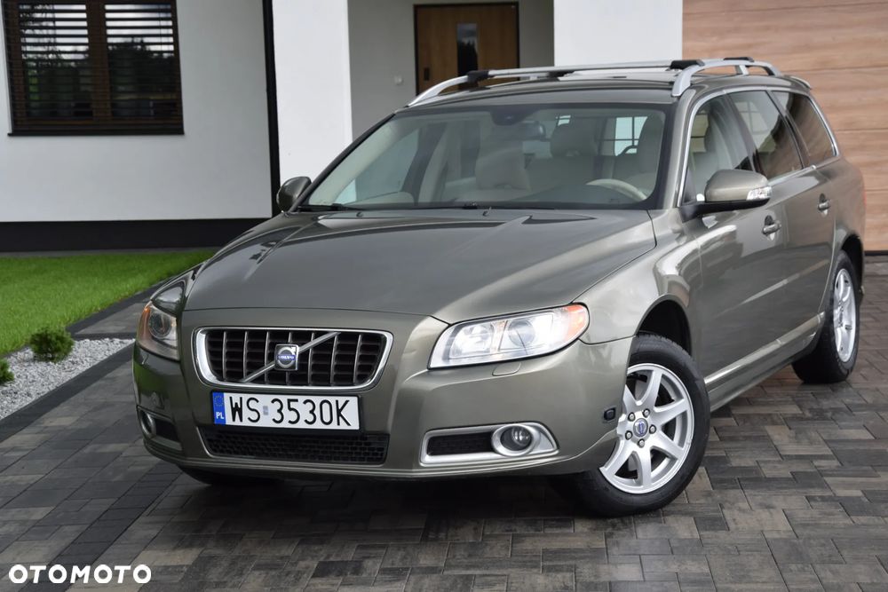 Volvo V70 - 1