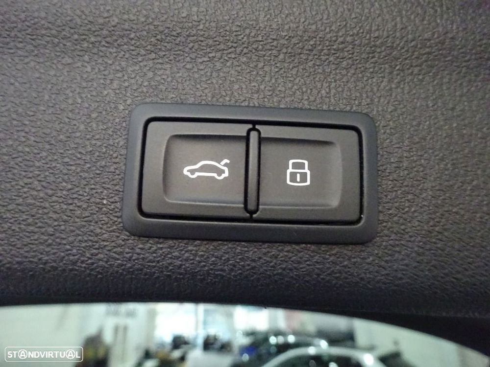 Audi A6 Avant 40 TDI Advanced S tronic - 34