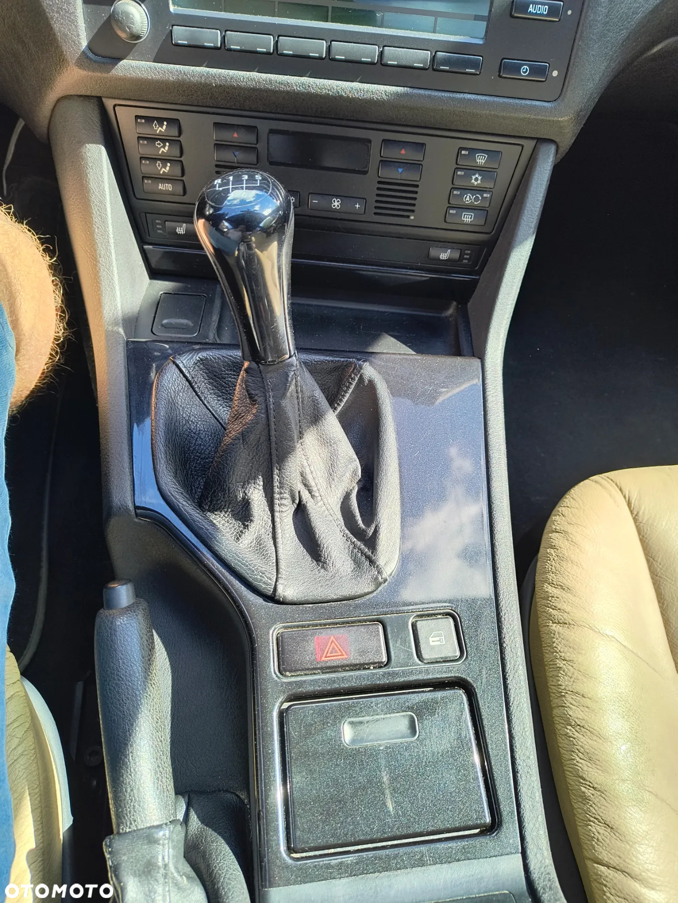 BMW Seria 5 520i - 22