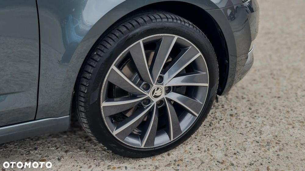 Skoda Octavia 2.0 TDI 4x4 L&K DSG - 13