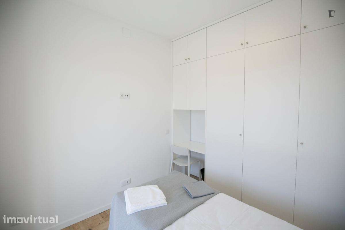 Quarto - localizado em Carcavelos Lisbon - Grande imagem: 2/32