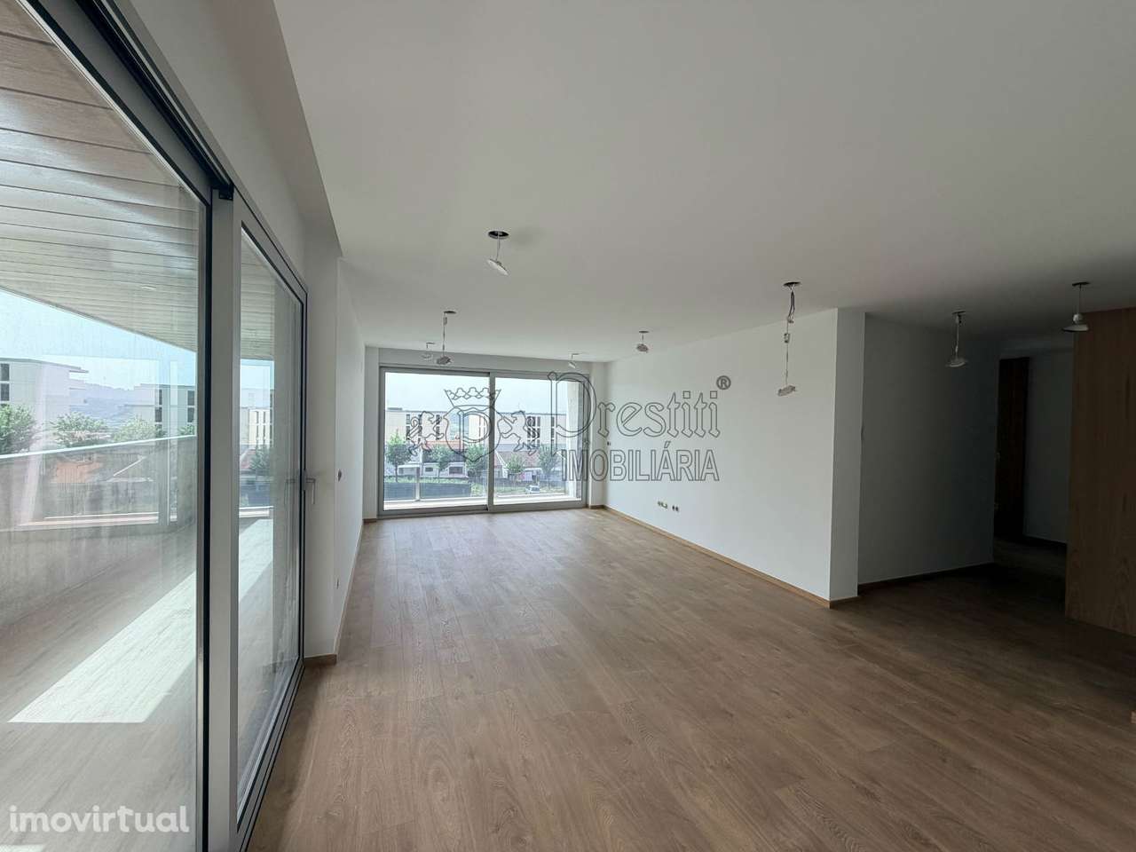 Apartamento T2 para Arrendar em Guimarães - Grande imagem: 3/12