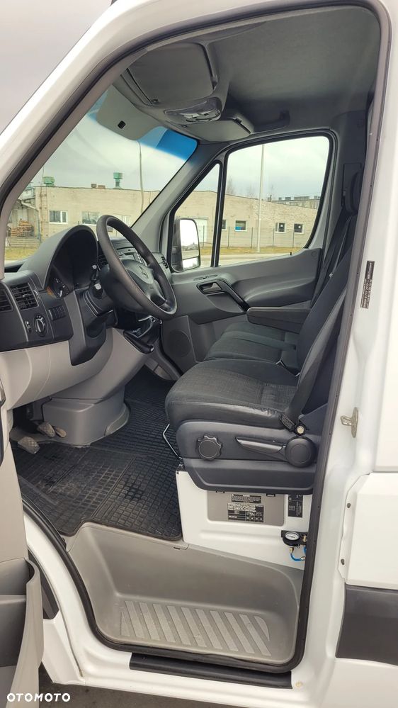 Mercedes-Benz Sprinter - 19