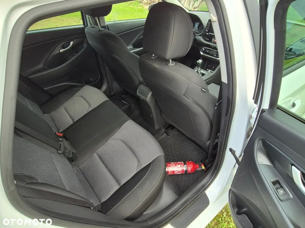 Hyundai i30 1.5 T-GDI 48V Modern - 10