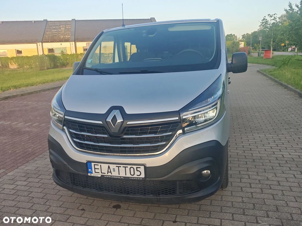 Renault TRAFIC - 2
