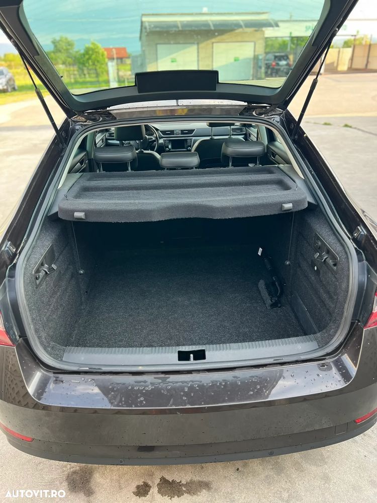 Skoda Superb 1.6 TDI DSG Active - 3