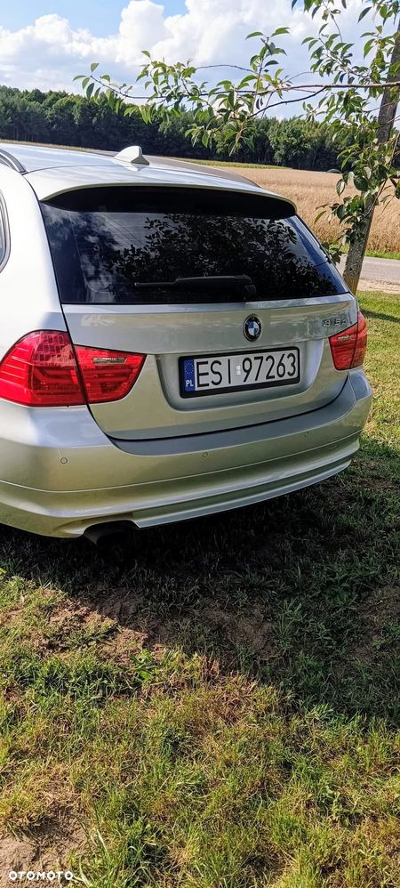 BMW Seria 3 318d DPF Touring - 3
