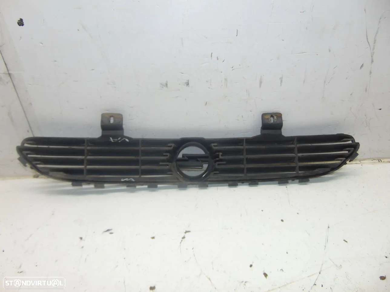 Opel Corsa B grelha - 5