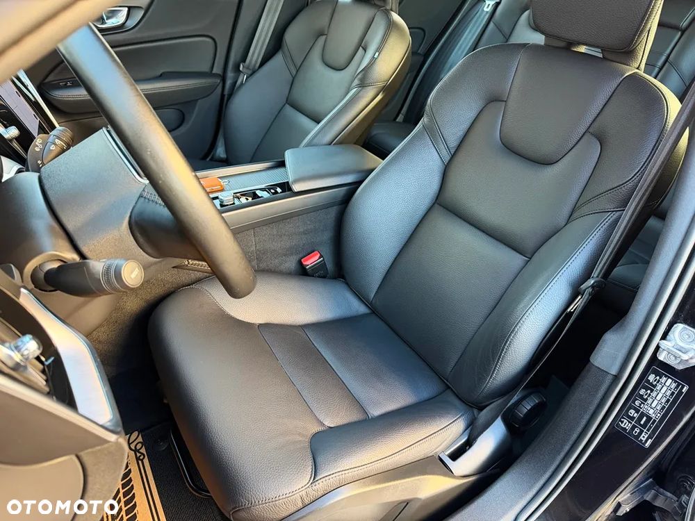 Volvo V60 B4 D Geartronic Momentum Pro - 31