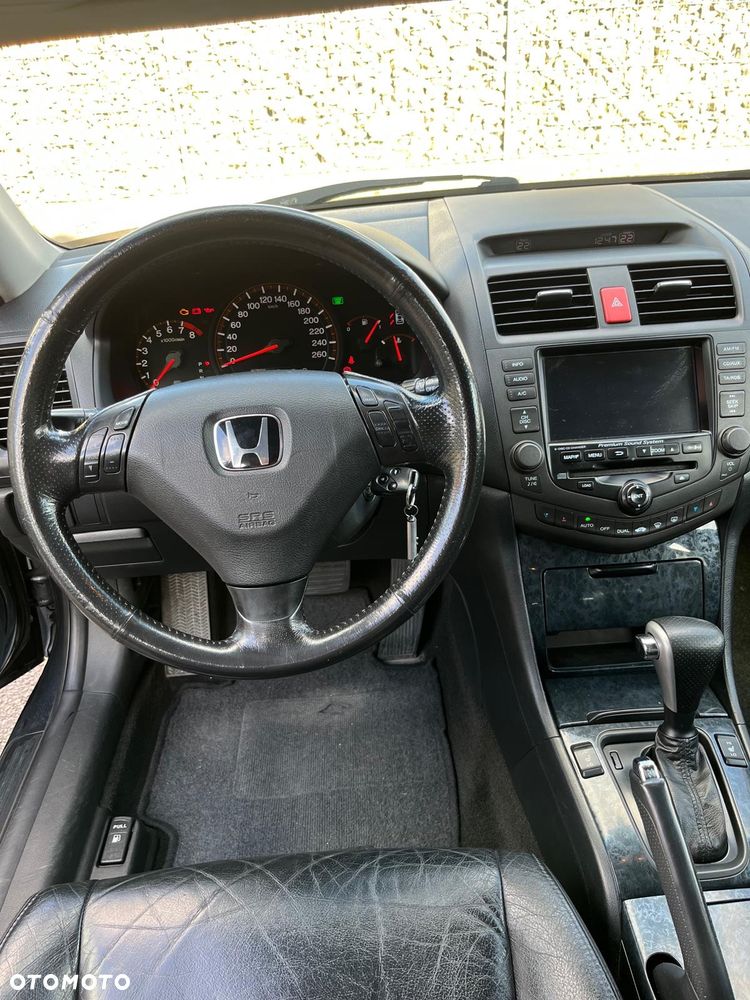 Honda Accord Tourer 2.4 i Automatik Executive - 14