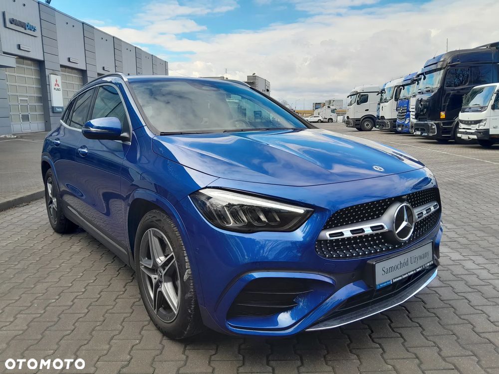 Mercedes-Benz GLA 200 AMG Line - 9