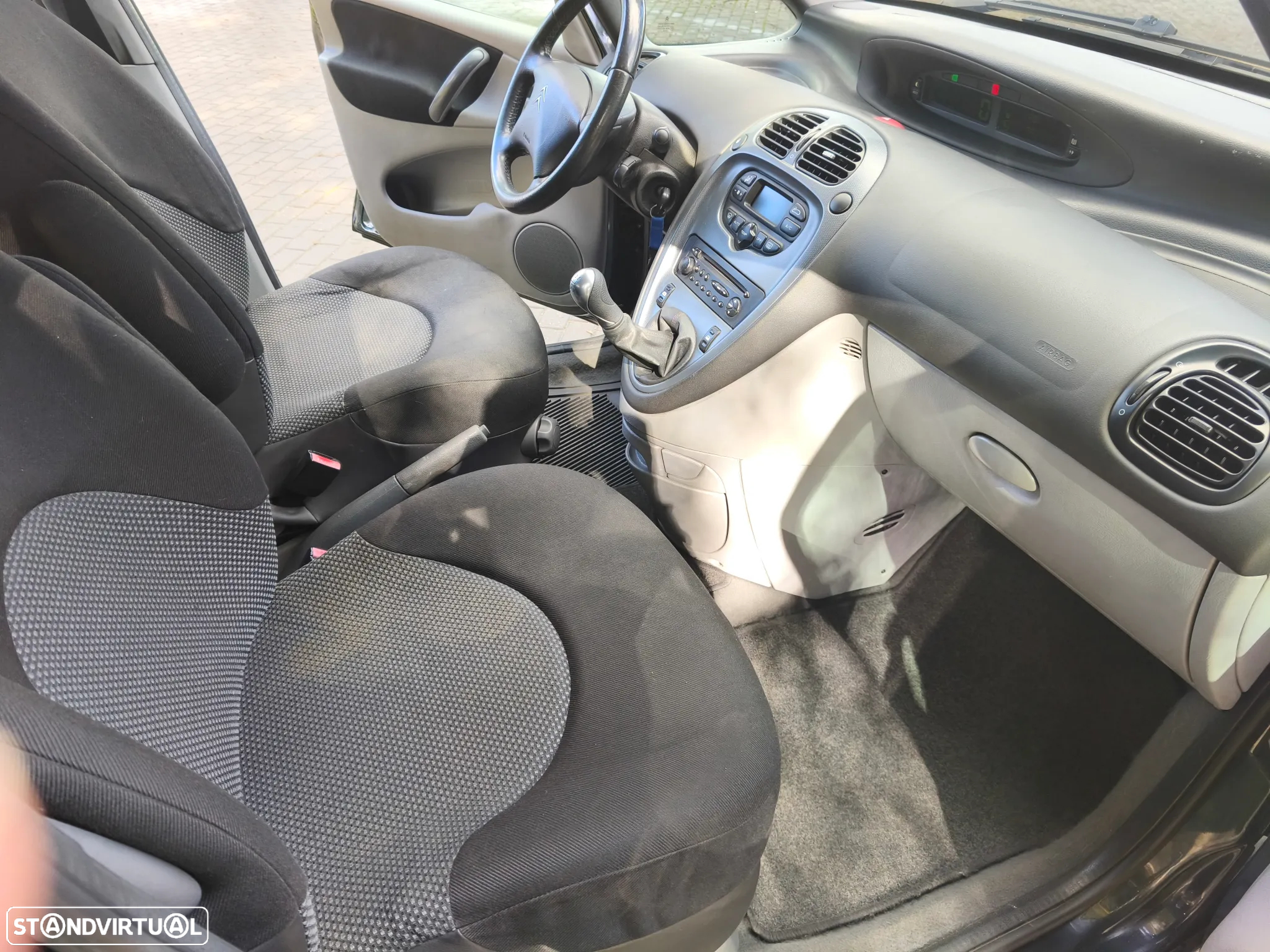 Citroën Xsara Picasso 1.6 HDi SX - 10