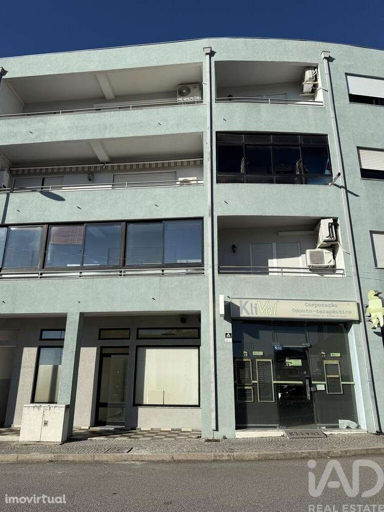 Loja / Estabelecimento Comercial T2 em Valpaços e Sanfins de 226,00 m2 - Grande imagem: 4/10