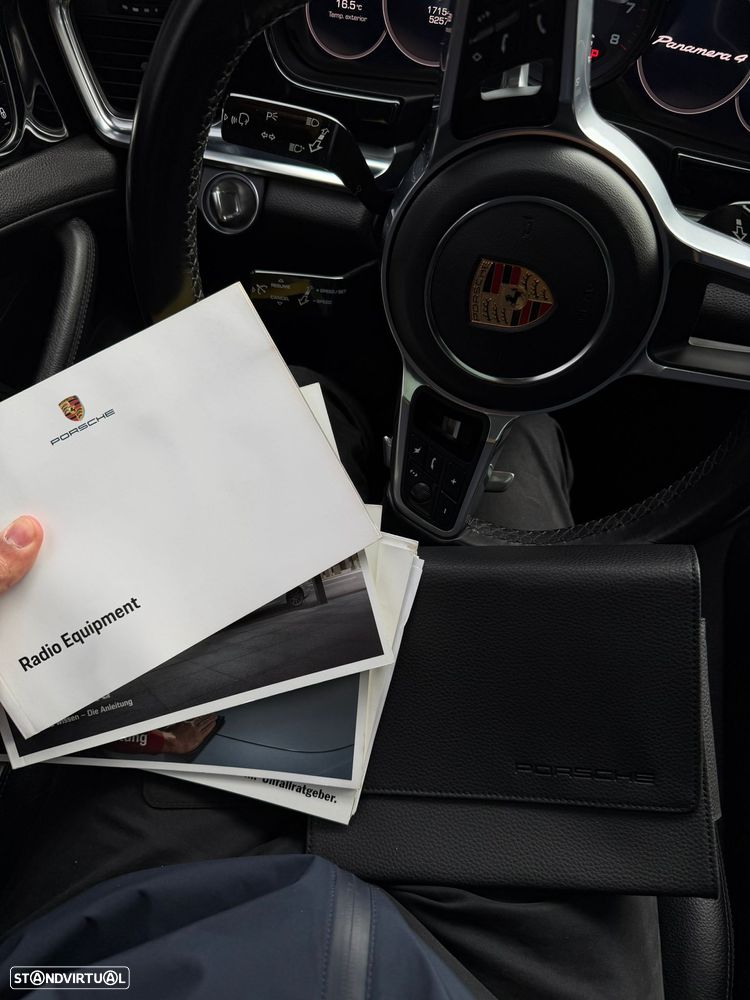 Porsche Panamera 4 Executive - 12