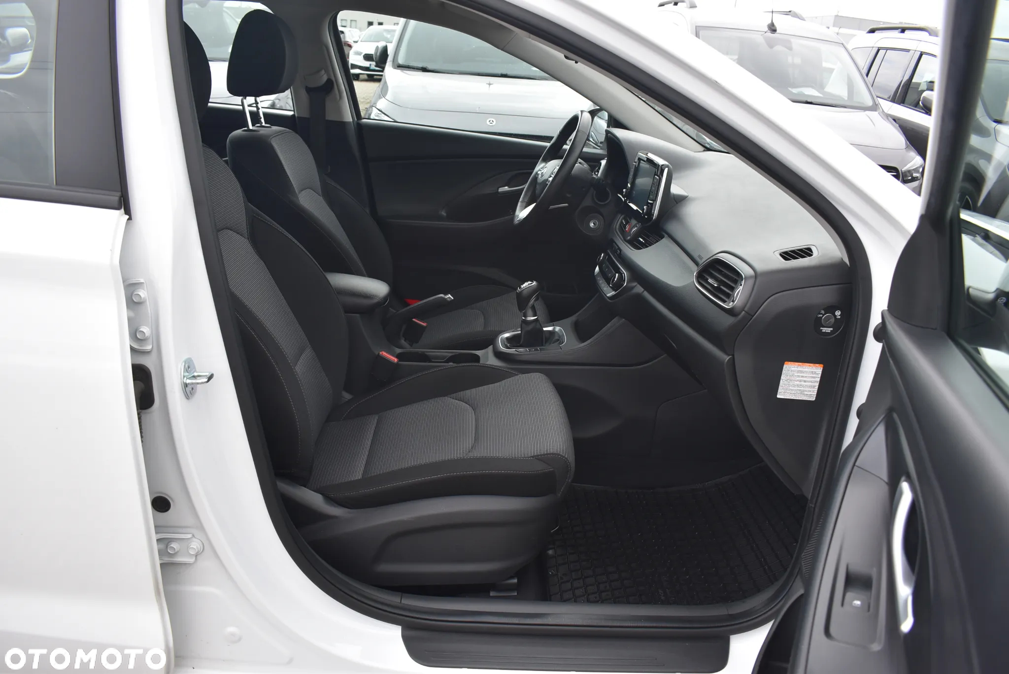 Hyundai i30 1.5 T-GDI 48V Modern - 17