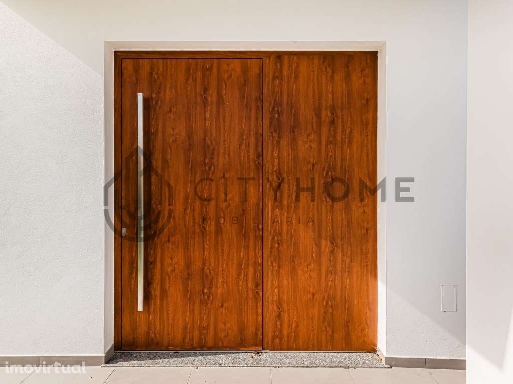 Moradia T4 com Piscina, Jacuzzi e Vista Mar em Vale Navio - Grande imagem: 3/49