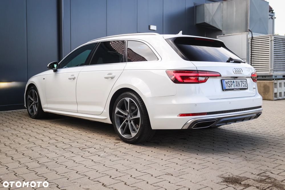 Audi A4 Avant 40 TDI quattro S tronic S line - 13