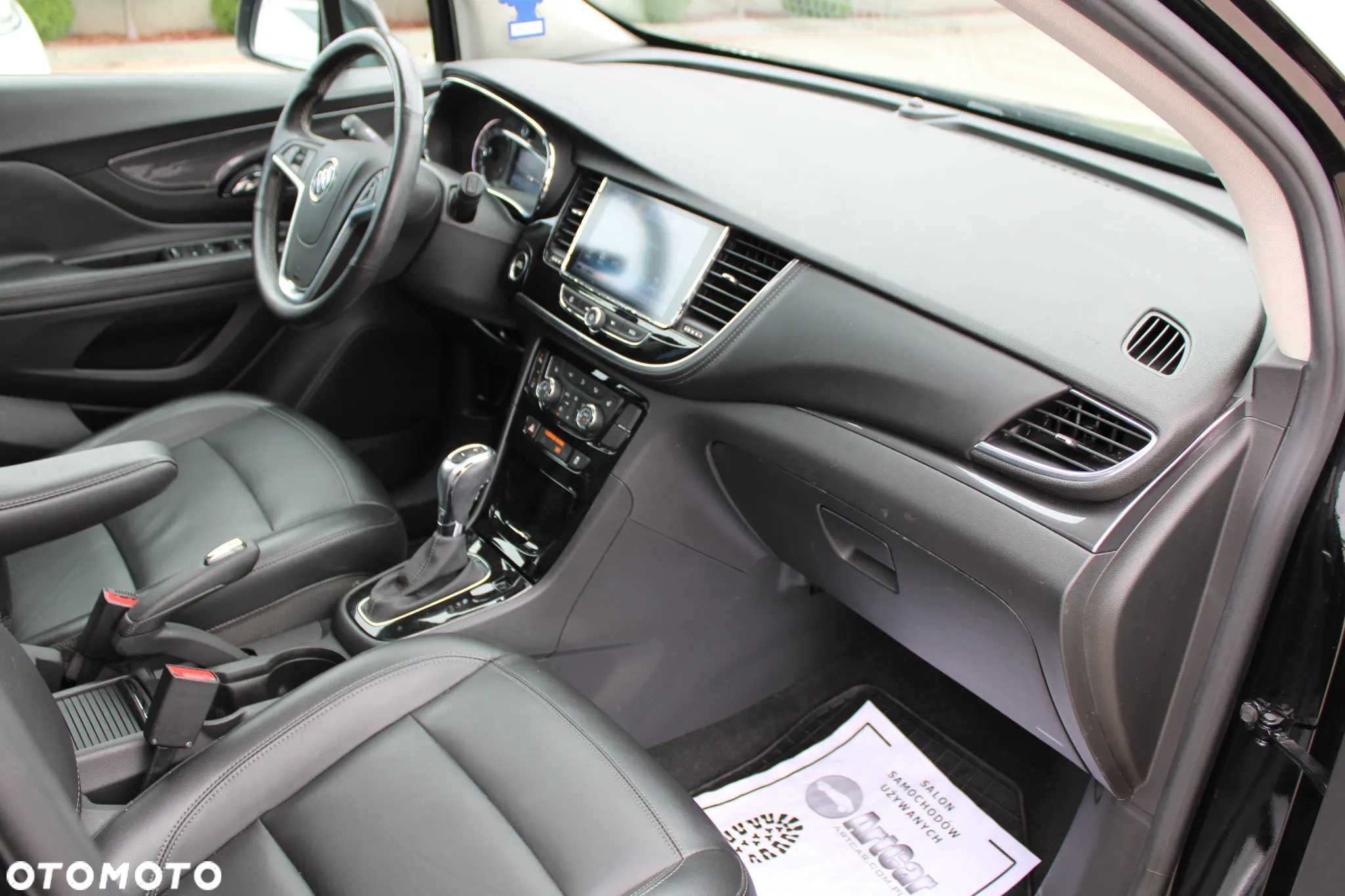 Buick Encore - 25