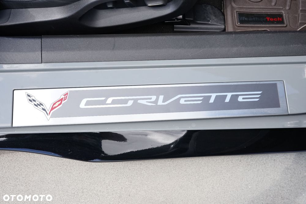 Chevrolet Corvette - 35