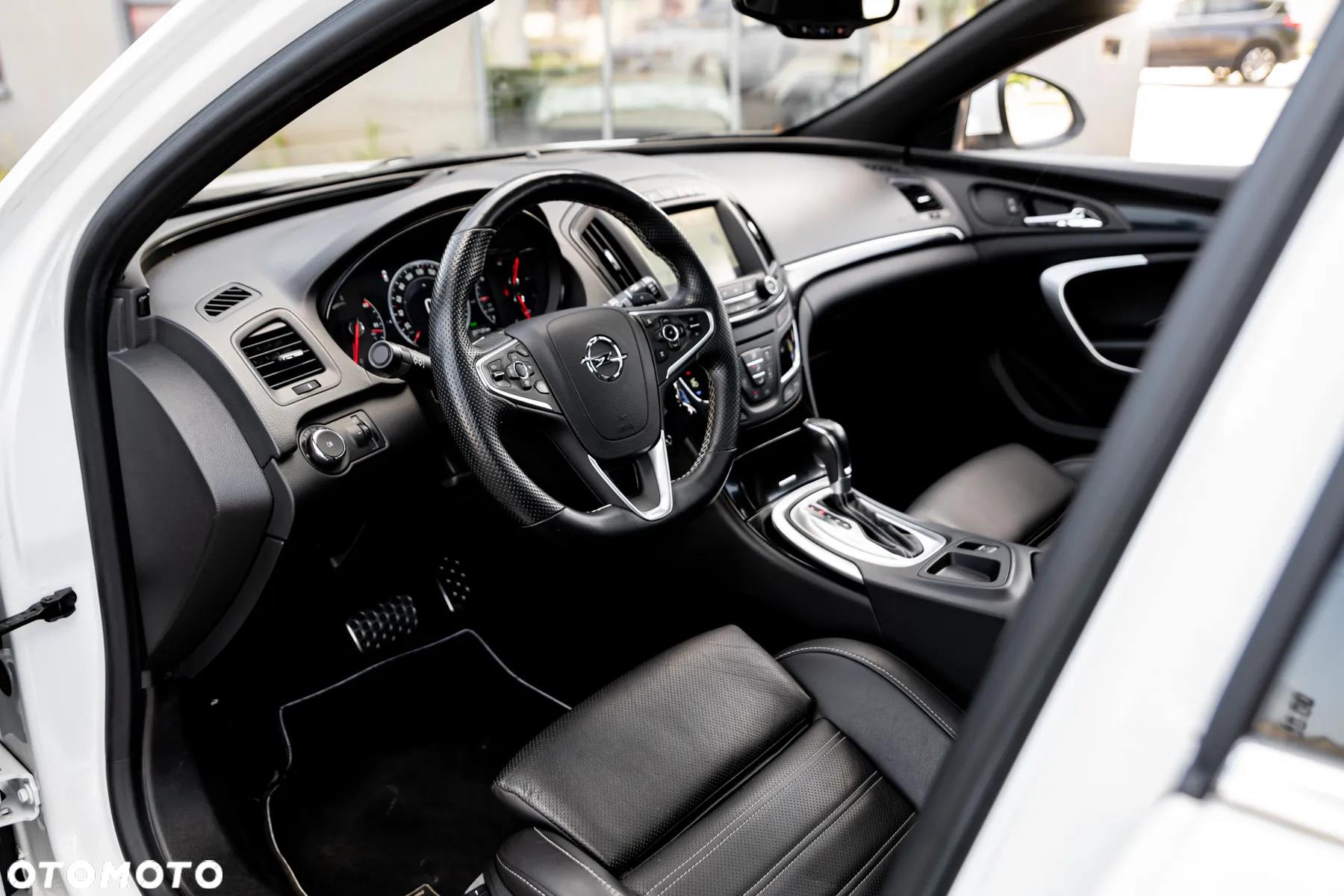 Opel Insignia 2.8 V6 Turbo 4x4 Sports Tourer OPC - 15