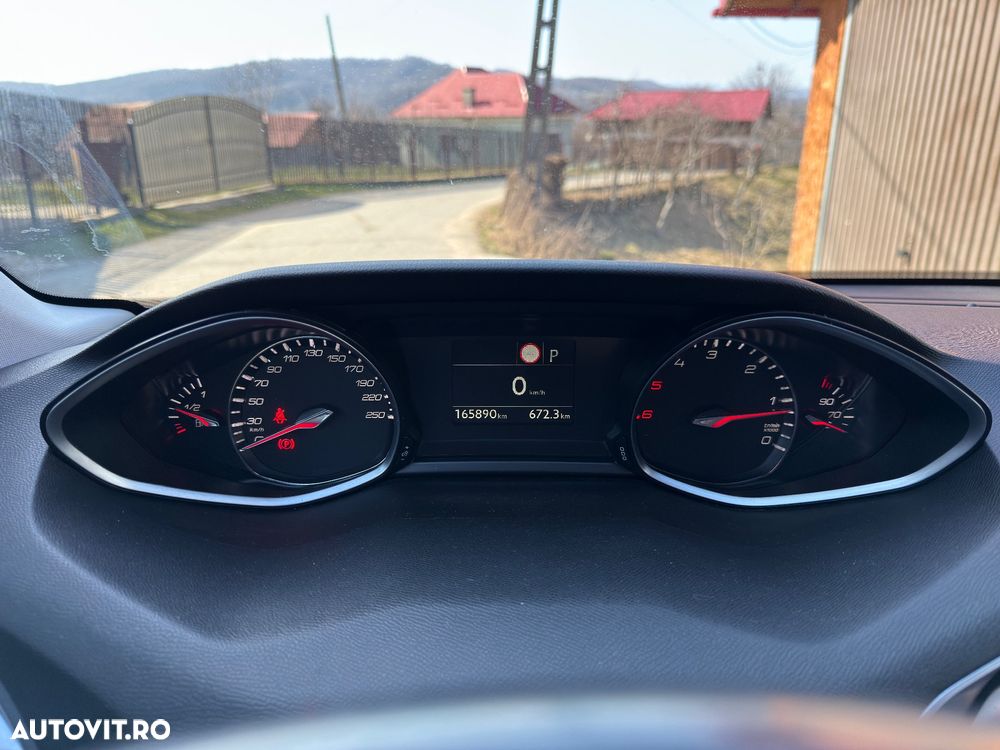 Peugeot 308 BlueHDi FAP 130 EAT8 Stop & Start Allure - 10