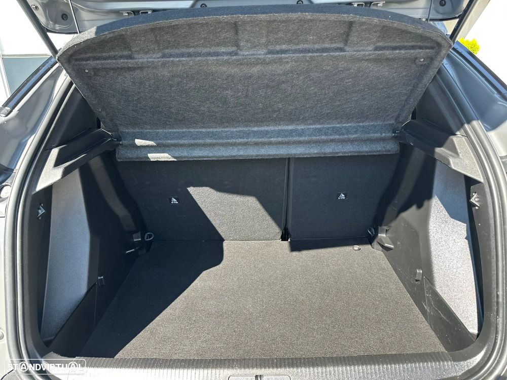 Peugeot 2008 1.2 Hybrid Allure e-DCS6 - 11