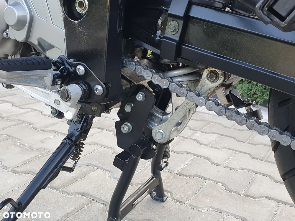 Suzuki V-STROM - 27