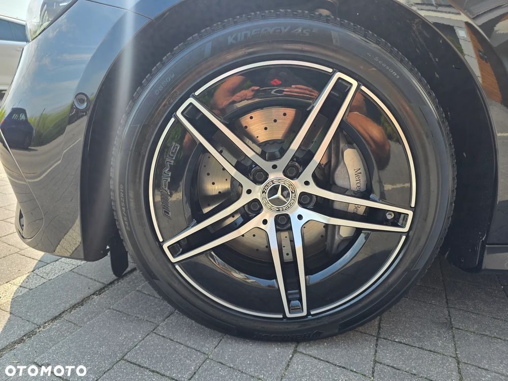 Mercedes-Benz Klasa E 220 d mHEV 4-Matic AMG 9G-Tronic - 40