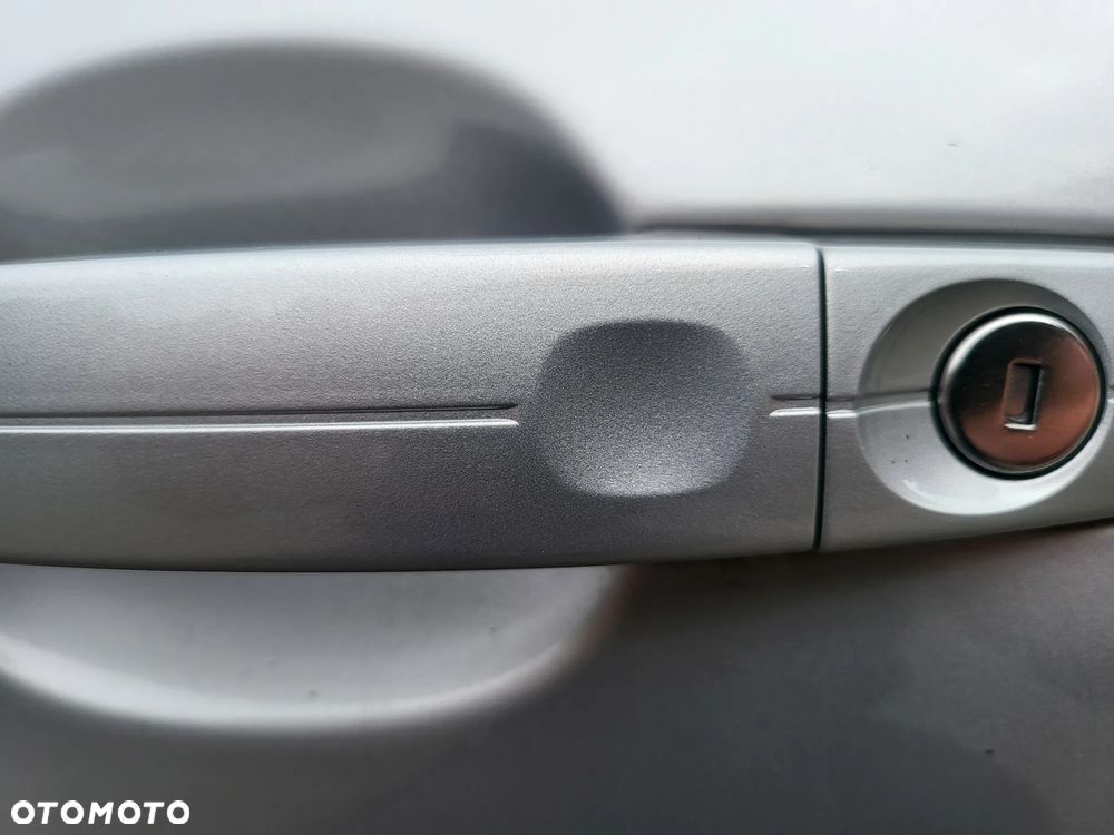 Ford Focus 2.0 TDCi ST-2 - 9