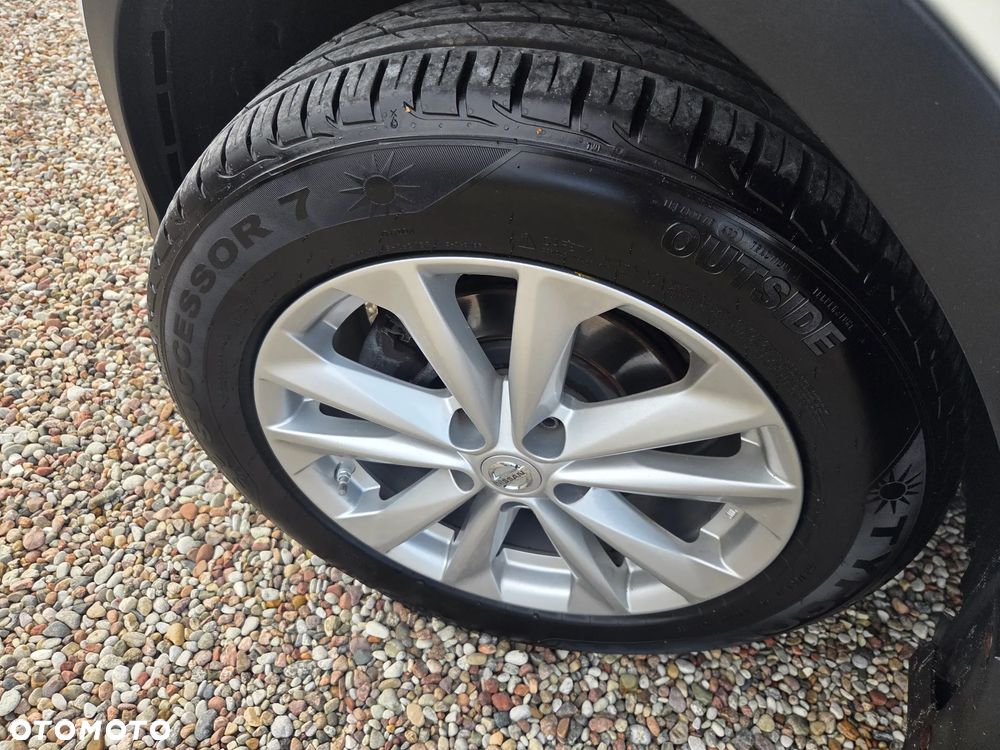 Nissan Qashqai 1.6 DIG-T Tekna - 17