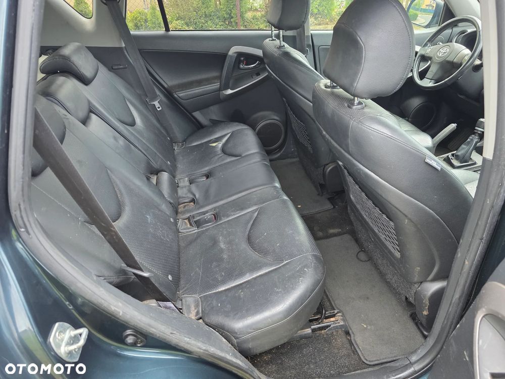 Toyota RAV4 2.2 D-CAT 4x4 Executive - 17