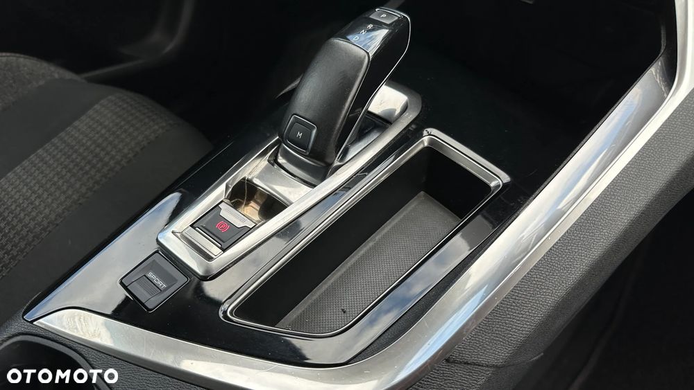 Peugeot 3008 BlueHDi 120 Stop & Start EAT6 Active - 25