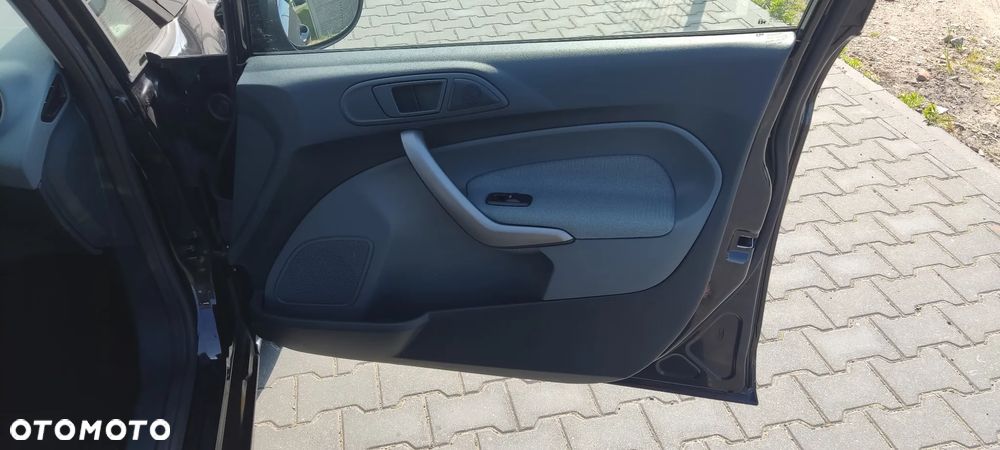 Ford Fiesta 1.25 Viva - 22
