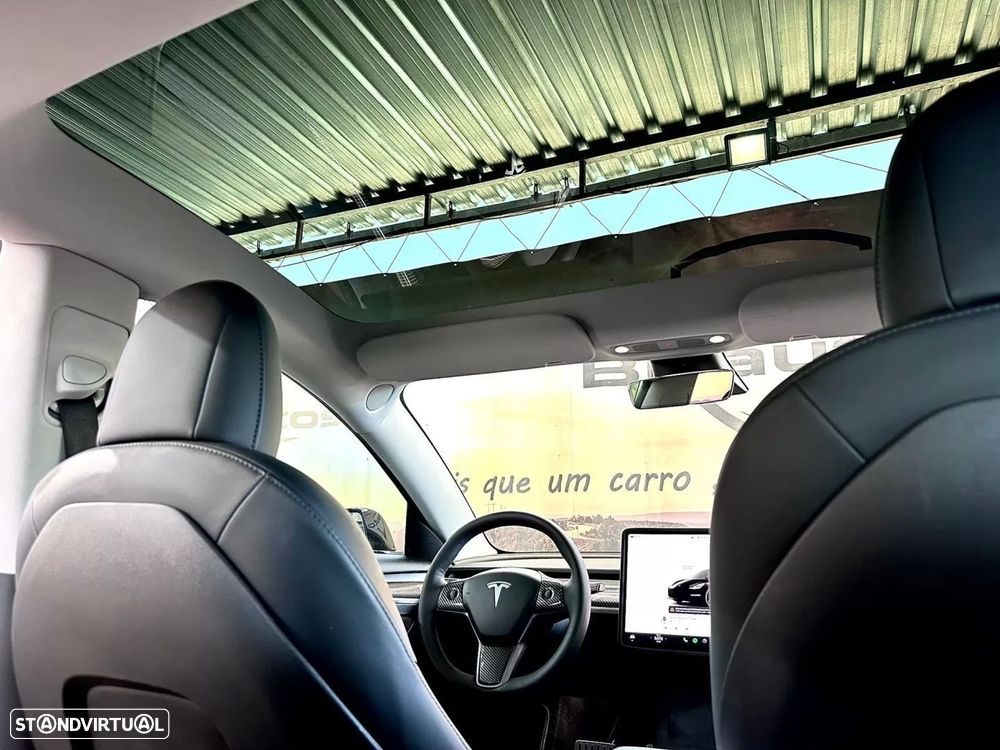 Tesla Model 3 Performance Dual Motor AWD - 19
