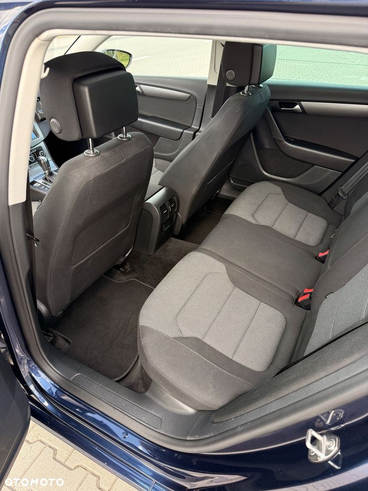Volkswagen Passat 2.0 TDI Highline DSG - 20