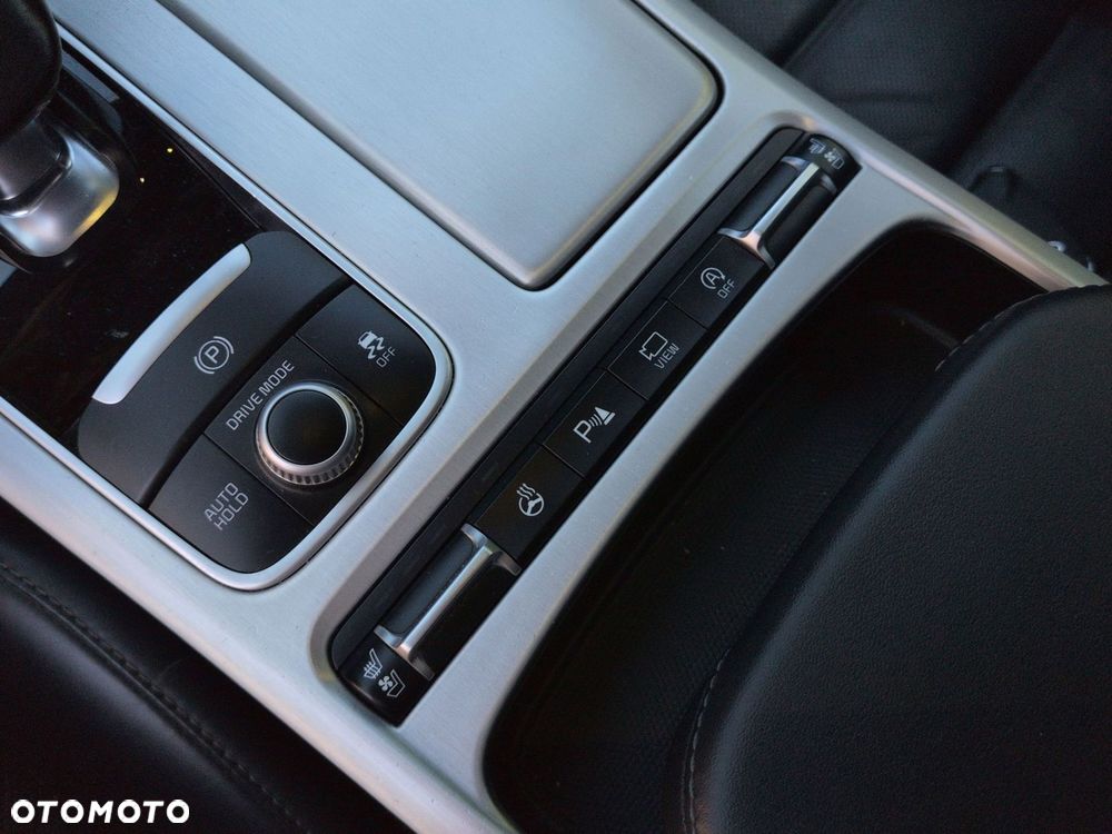 Kia Stinger - 14