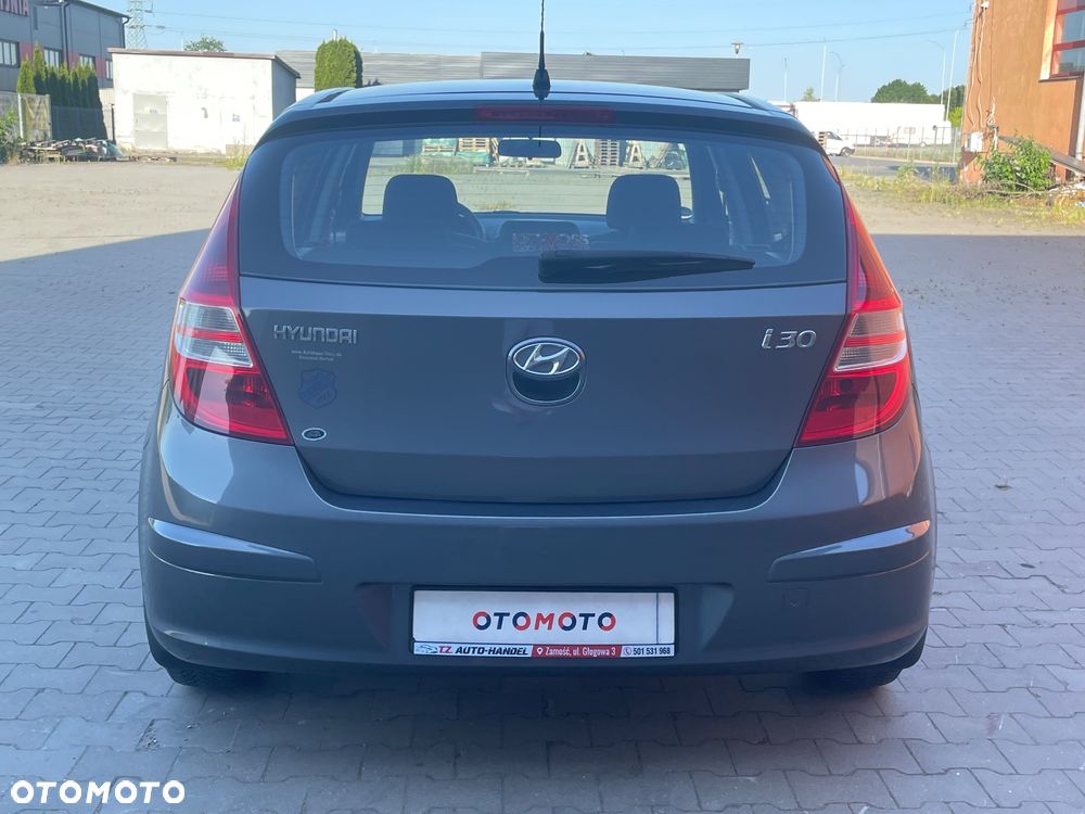 Hyundai i30 1.4 Comfort - 25