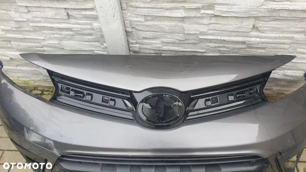 Zderzak Toyota Proace - 2