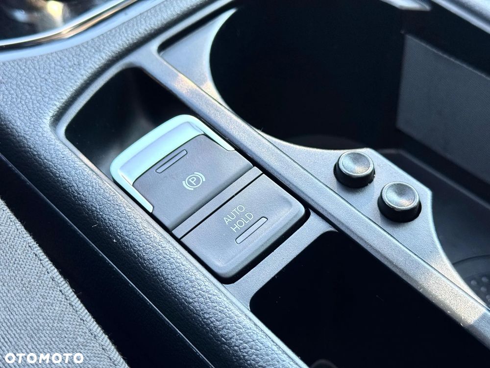 Volkswagen Touran 2.0 TDI SCR (BlueMotion Technology) DSG Highline - 24