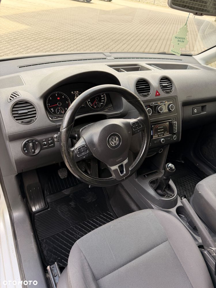 Volkswagen Caddy Maxi - 24