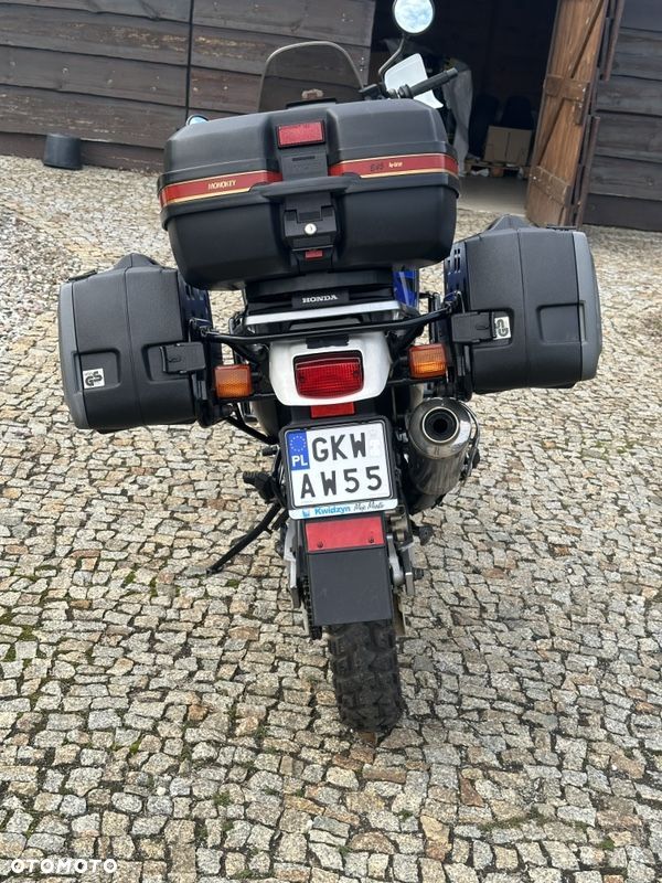 Honda XRV - 6