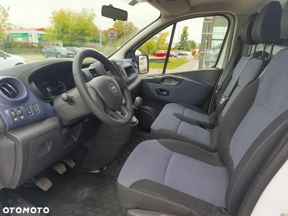 Opel Vivaro B - 9