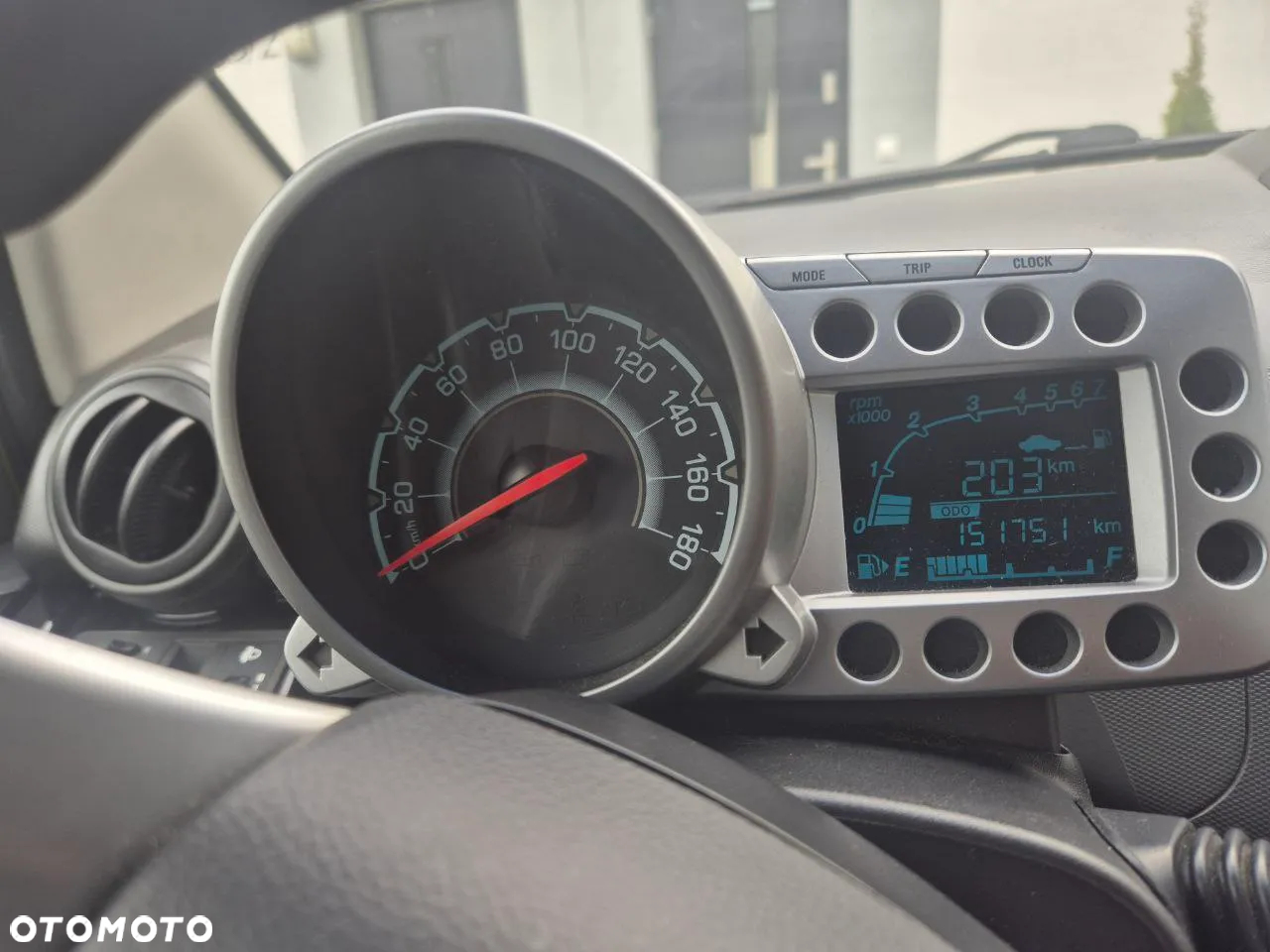 Chevrolet Spark - 17