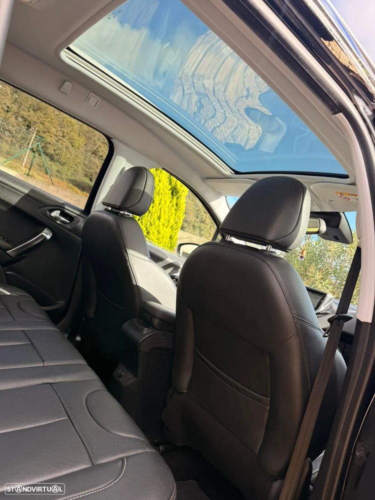 Peugeot 2008 1.2 PureTech GT Line - 10